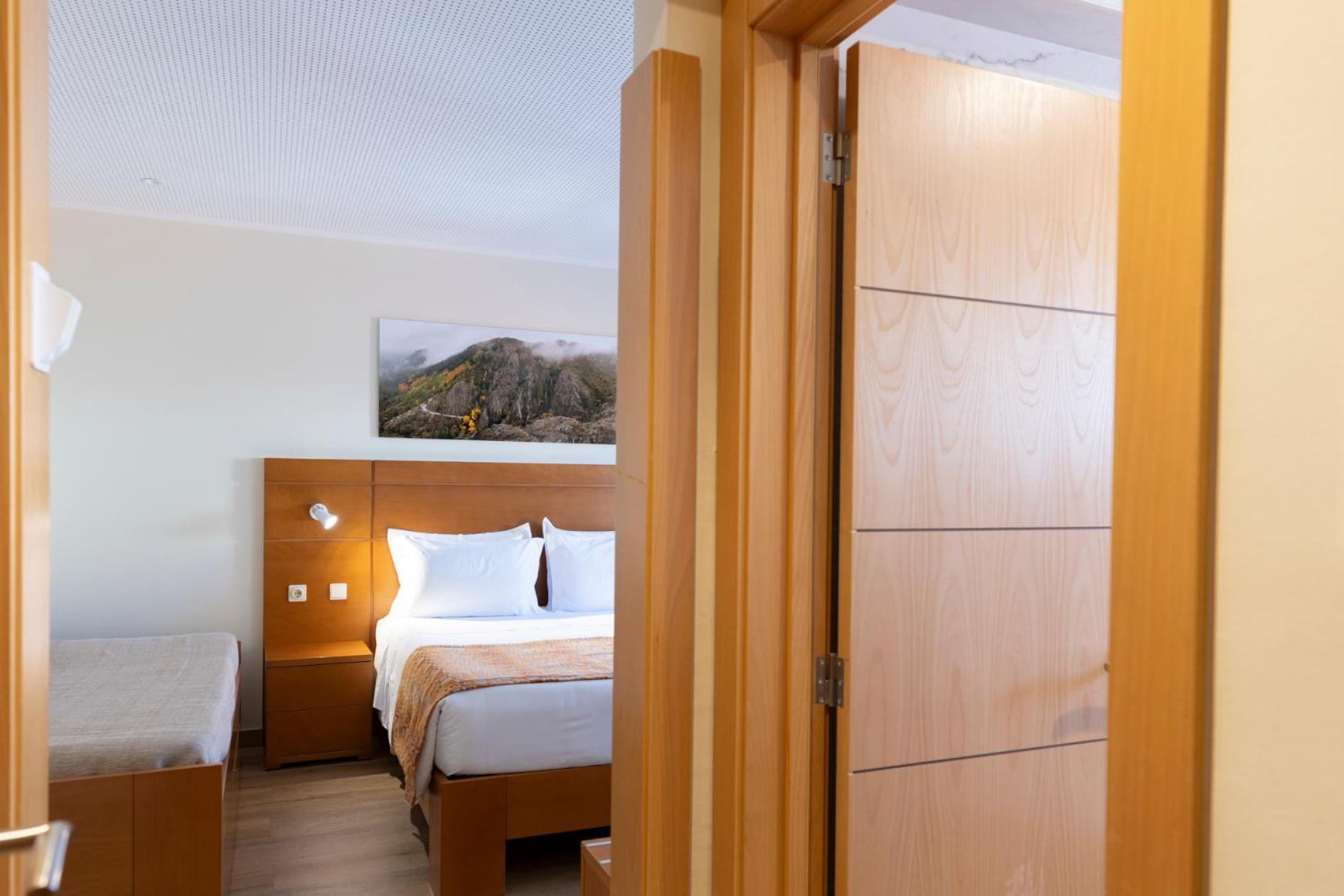 Hotel Berne Manteigas Eksteriør bilde